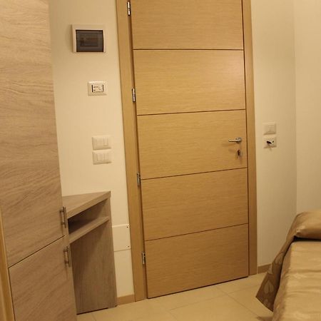 Hotel Villa Enea Cattolica Cameră foto