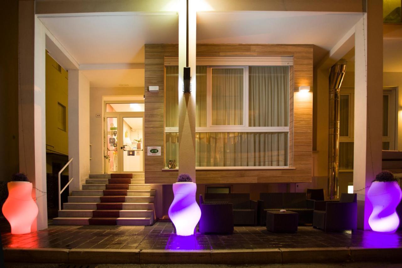 Hotel Villa Enea Cattolica Exterior foto